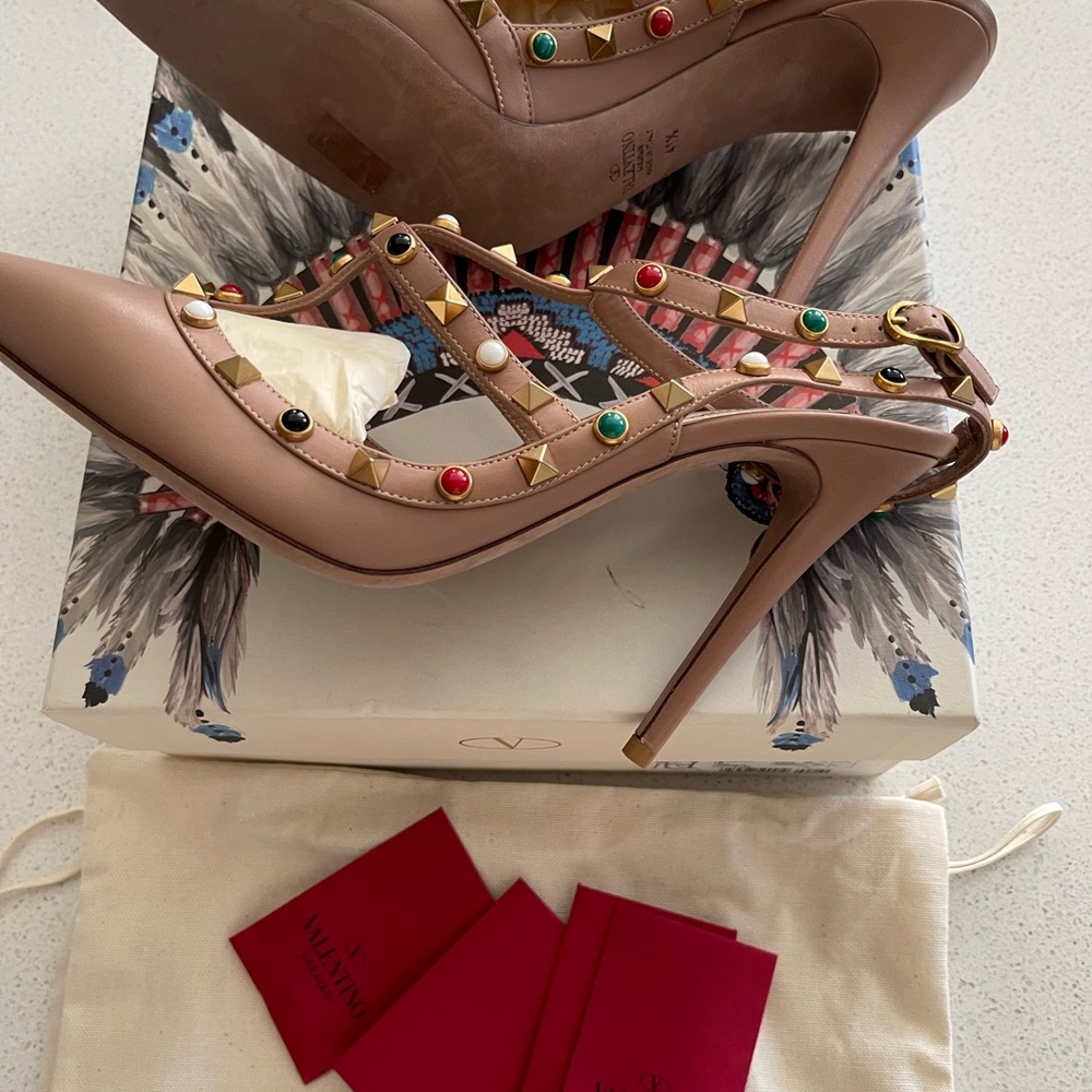 Valentino Garavani Rockstud Pumps